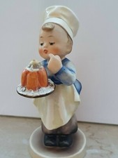 Goebel Hummel 128 TM3 Der kleine Konditor