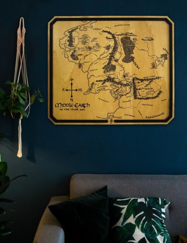 Middle earth wooden - middle,