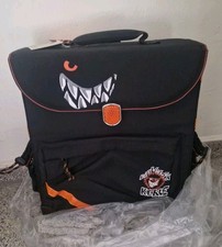 Nagelneuer Schulranzen Wilde