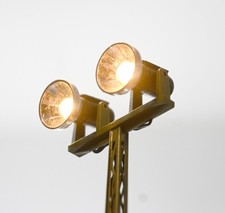 Viessmann H0 6332  Gittermastleuchte doppeltes Flutlicht – Set mit 3 Stück