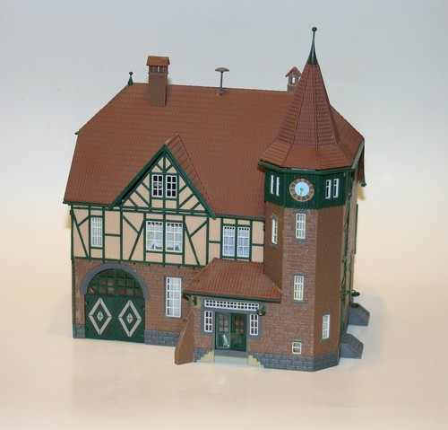 Rathaus mit feuerwehrgarage - mit,