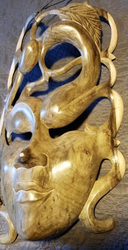 Holzmaske from bali - holzmaske,