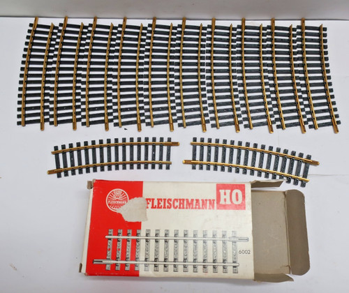 Fleischmann 6032 gebogenes - h0,
