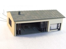 Faller 946  H0 -Autowerkstatt mit Beleuchtung - montiert