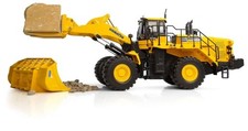 Komatsu WA600-8 mit Schaufel