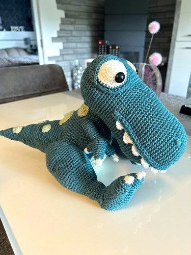 Gehäkelter dinosaurier - gehäkelter,