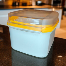 TUPPERWARE A87 BELLEVUE BEHÄLTER 2,6 L GELB WEISS VORRATSDOSE