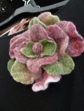 Filzbrosche Filz Rose Kleider Schmuck Geschenk Handarbeit Merinowolle Unikat!