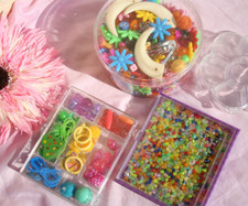 Mädchen Hobby Bastelutensilien Perlen Kunststoff für Ketten - top & wie NEU!