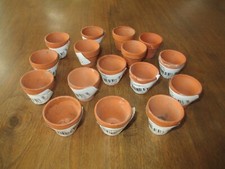 16 x Terracotta Mini Kakteen Pflanztöpfchen d 3,5 cm h 3 cm guter Zustand