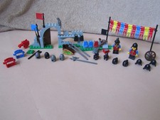 LEGO Ritter Ersatzteile Helm Waffen Speer Schild Fahne Sattel uvm