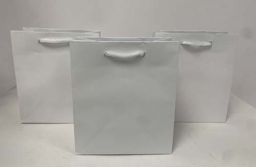 Weiße schmuck geschenktüten - schmuck,
