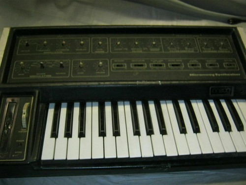 Moog micromoog synthesizer usa - moog,