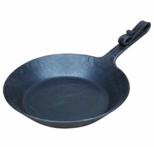 Helmensdorfer Eisenpfanne 16