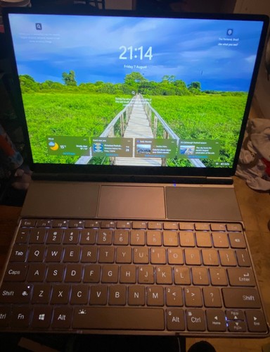Gpd win max 2025 8840u - 2, 32gb