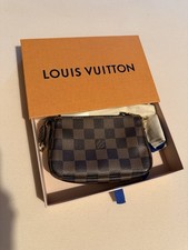 Louis Vuitton Mini Pochette Accessoires