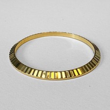 FLUTED BEZEL RING 18K GOLD