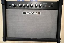 Tascam GA-30Cd Amp  mit Cd-Trainer