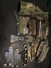 Alte Modeleisenbahn Von Märklin Mit Tunnel Brücke Und Anderen Zubehör 