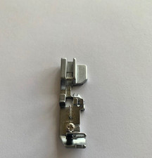 Bernina Overlock, Schnureinnähfuß, für 700D-1300DC