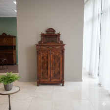 27856 Vertiko mit Aufsatz