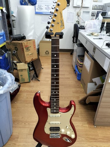 Fender standard stratocaster - fender,