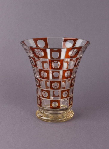 Becherförmiges glas mit - becherförmiges,