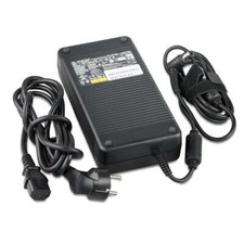 Notebook Netzteil Fujitsu ADP-210BB B FPCAC85Z 210 Watt Celsius Mobile H910 H920