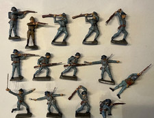 14 Masse Figuren Soldaten