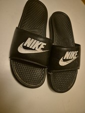 NIKE VINTAGE FLIP FLOPS UK10