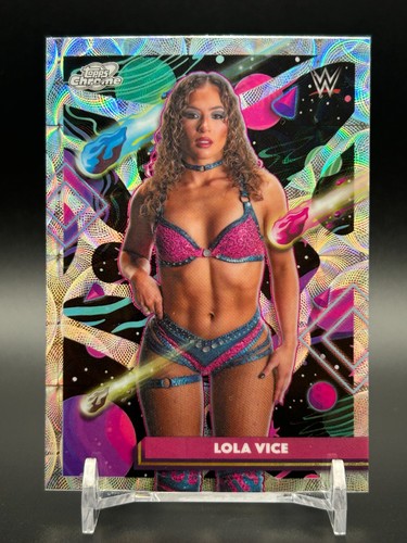 2026 topps chrome wwe - wwe, cosmic