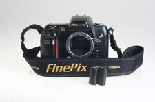 Fuji Finepix S1 Pro DSLR Gehäuse mit Nikon AF Bajonett #0400632