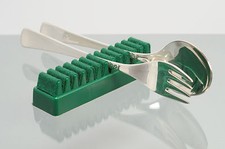 Selbstklebende Besteckhalter