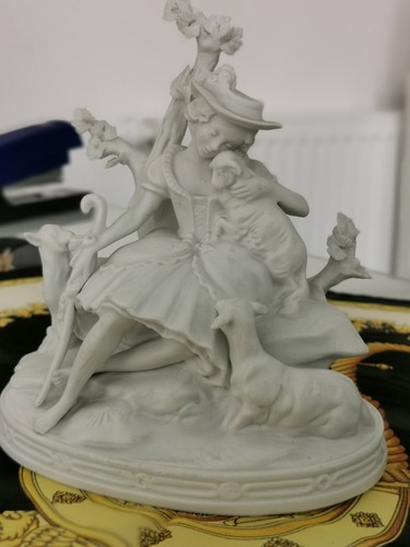 Figur bisquit scheibe - bisquit,