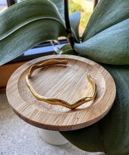 Goldener Armreif aus Edelstahl, vergoldet, größenverstellbar