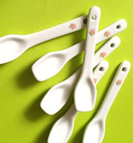 Kleine porzellanlöffel mit - kleine,