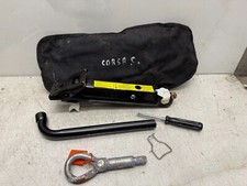 Opel Corsa C  Wagenheber Bordwerkzeug  24437084