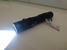 Fenix UC35  V 2.0 LED Taschenlampe 1000 Lumen Strobe USB