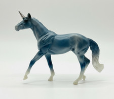 Breyer Stablemates Blue