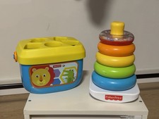 Fisher-Price Klassiker-Set: Bausteine-Sortierspiel + Ringturm | Motorikspielzeug