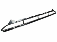 Gitter MITTE Stoßstange Grill