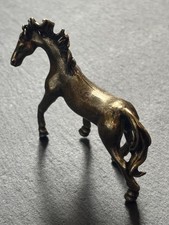 Pferd aus Metall | Anmutige