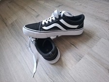 top neuw. schwarz-weiße Vty Sneaker Gr. 38 Miss Canvas V A N S  sportlich 