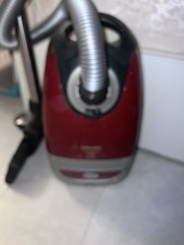 Miele Staubsauger Complete C2