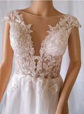 JJ's House Prinzessin V-Ausschnitt Schleppe Tüll Spitze Brautkleid Gr. 36 NEU 