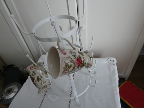 Schöner tassenhalter aus - tassenhalter,