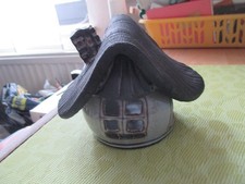 Teelicht Haus aus Keramik