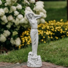 Venus auf Wasserspiel