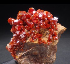 9500 Vanadinite ca 9x8,5x4 cm