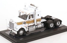 1:43 Ixo Freightliner